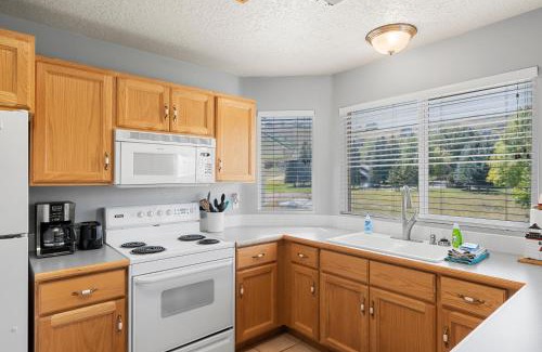 Harbor Village Casa | Tennis Building Condo #310
