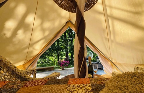 Mariefred Cabina | tent romantica, a b&b in a luxury glamping style