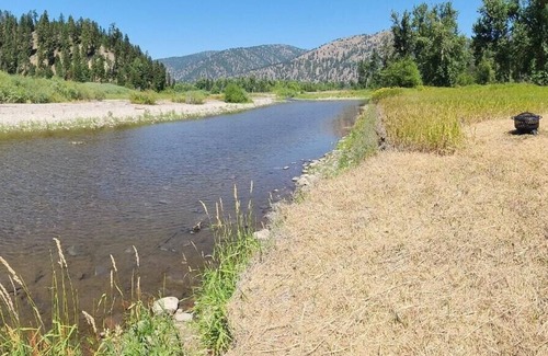 Clinton Alquiler De RV | Tentrr Signature Site - B4mc River Ranch - Confluence