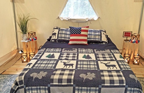 Dickson Alquiler De RV | Tentrr Signature Site - Resurrection Ridge Retreat