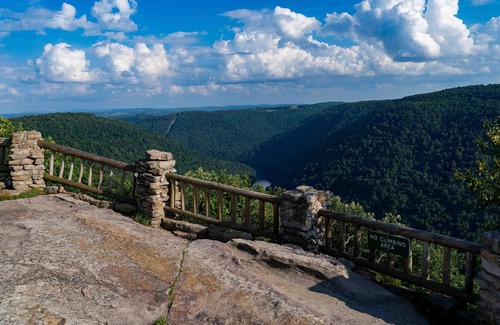 Gans Alquiler De RV | Tentrr State Park Site - WV Coopers Rock State Park - Site J - Single Camp
