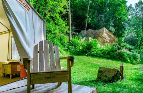 Ansted Alquiler De RV | Tentrr State Park Site - WV Hawk's Nest State Park - Site A - Double Camp