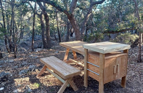 Spring Branch Alquiler De RV | Tentrr State Park Site - Texas Guadalupe River State Park - Site B - Single Camp