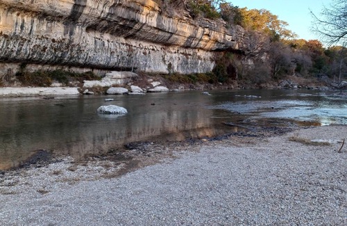 Spring Branch Alquiler De RV | Tentrr State Park Site - Texas Guadalupe River State Park - Site B - Single Camp