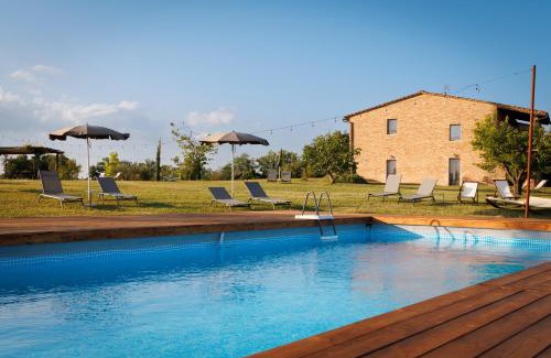Sovicille Cama Y Desayuno | Tenuta La Santissima
