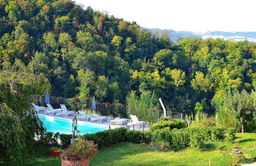 Cereseto Casa | Tenuta MONVILLONE Country House & Restaurant