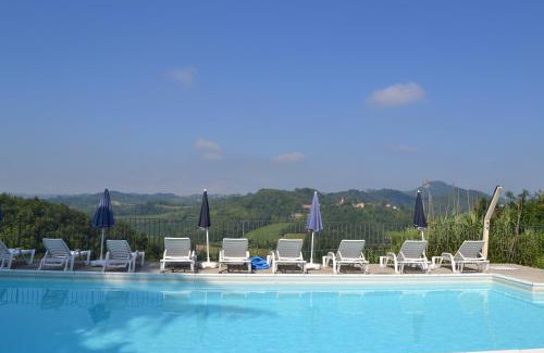 Cereseto Casa | Tenuta MONVILLONE Country House & Restaurant