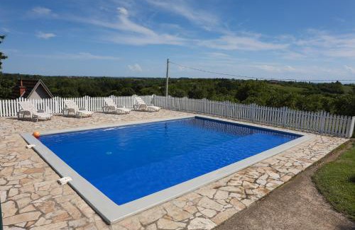 Central Serbia Villa | Teo-Sport
