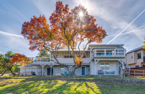 Canyon Lake Casa | Tequila Sunrise hot tub lake view firepit pool