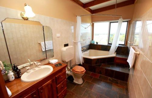 Jam Jerrup Casa | Tequila Sunset Beachfront Family Holiday Home, Bass Coast