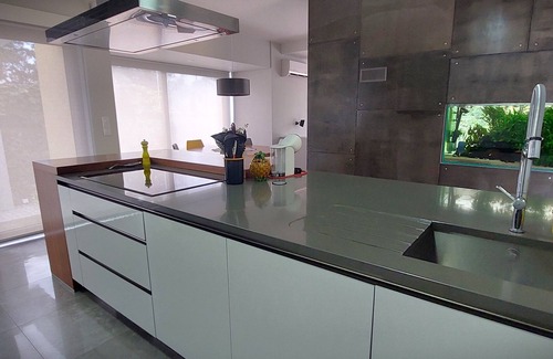 Fonte Bastardo Casa | Terceira Casa Azul- Ultra Modern Home with Pool in a Historic Floral Paradise