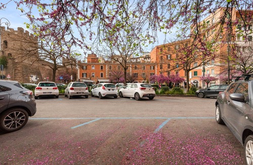 San Lorenzo Apartamento | Termini Station Lightsome 3BR Apartment