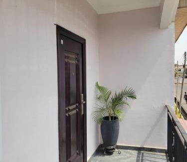 East Legon Apartamento | Terra Verte Court