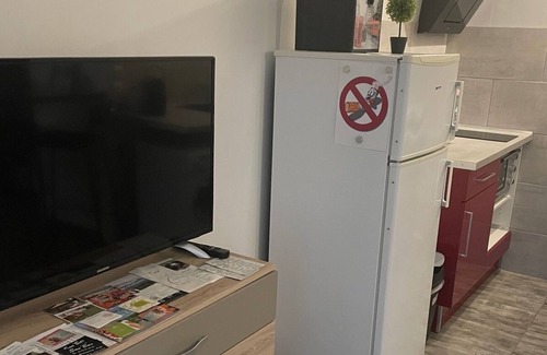 Paroy-sur-Tholon Apartamento | Wifi terrace apartment