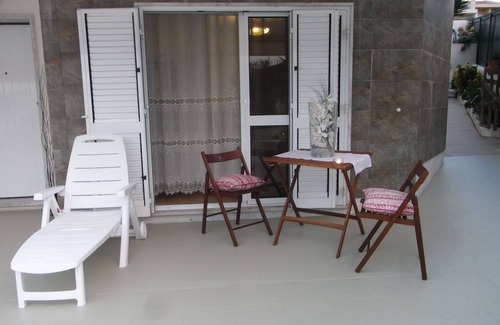 Ericeira Villa | Casa de las Camelias Terraza - I. B. G. (30 min del aeropuerto)