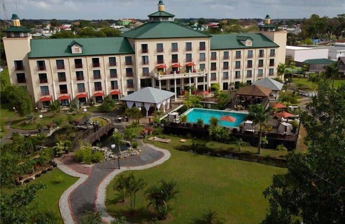 Paramaribo Apartamento | Terraza Jardín con bosque de manglar
