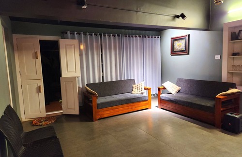 Mananthavady Otro | Terrace House