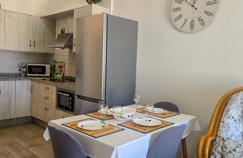 Santiago del Teide Apartamento | Terraza, vista al mar, WiFi, A/C, piscina, 20 mts. de la playa