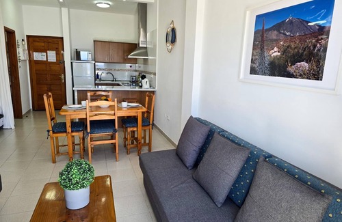 Santiago del Teide Apartamento | Terraza, vista al mar, WiFi, piscina, 20 mts. de la playa