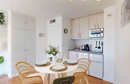 Cannes Old Town Apartamento | Terraza con vista al mar, Piscina, Playa a 200m, A/C
