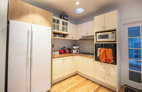Warburton Casa | Terraces of Warburton - a cozy, four-bedroom house with mountain views