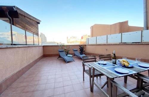 Sants-Montjuic Apartamento | Terracotta terrace