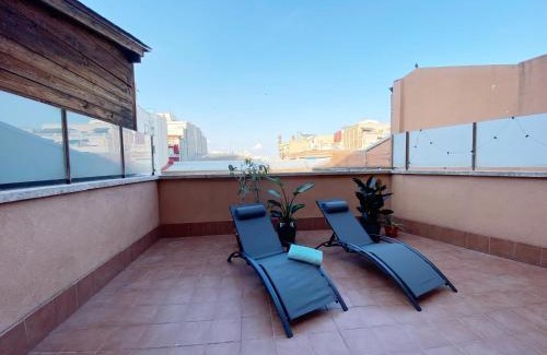 Sants-Montjuic Apartamento | Terracotta terrace