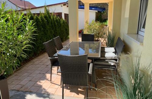Estenfeld Apartamento | Terrassenwohnung in Estenfeld bei Würzburg