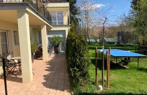 Estenfeld Apartamento | Terrassenwohnung in Estenfeld bei Würzburg