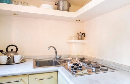 Rione III Colonna Apartamento | Terrazzo Frattina Penthouse with terrace close to Spanish Steps