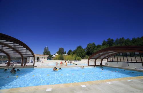 Monclar-de-Quercy Complejo | Terres de France - Les Hameaux des Lacs