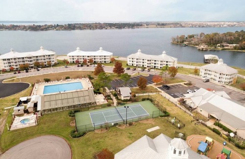 Conroe Apartamento | Terrific 2-bedroom apartment in Conroe with fitness room, WiFi, AC