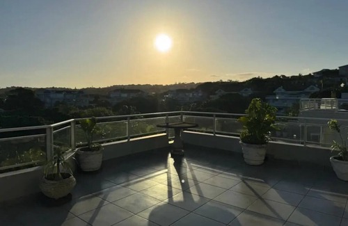 Ballito Apartamento | Terrific 3 bedroom apartment in Dolphin Coast with AC WiFi and 2 Full bathrooms