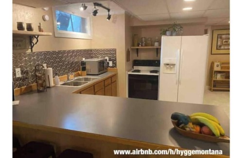 University District Cama Y Desayuno | Terrific 3-bedroom bed & breakfast with AC in charming Missoula