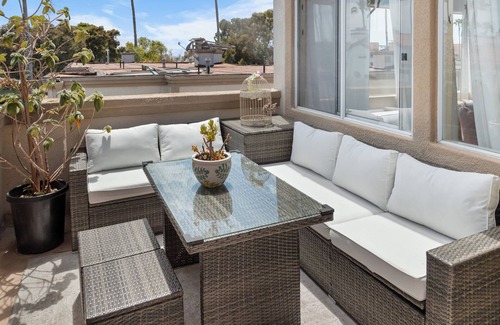 South Redondo Casa | Terrific Beach Townhome