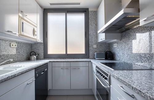 Sant Gervasi – la Bonanova Apartamento | Terrific La Bonanova 2BR w/ Doorman & Rooftop Pool, by Blueground
