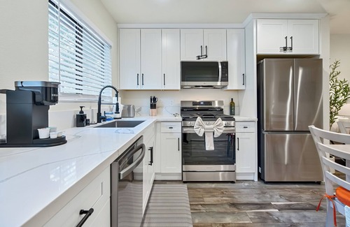 Kings Beach Casa | Terrific Smoke-Free Place in Heart of Kings Beach walking distance to Lake