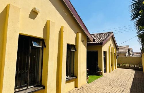 Harare Casa | Terry's Cozy Gem