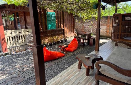 Labuan Bajo Casa | Tety's Wooden Villa