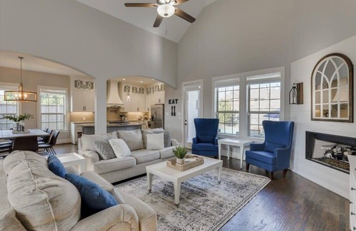 Rowlett Casa | Texan Sunny Oasis, 5 BED, Private Pool, Hot tub