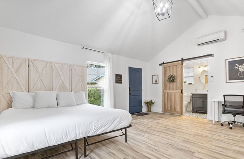 Milwood Casa | Texan Tranquility by The Domain