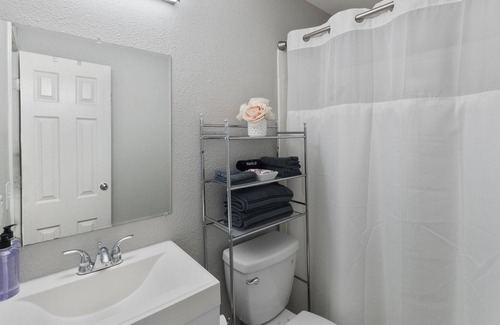 Milwood Casa | Texan Tranquility by The Domain