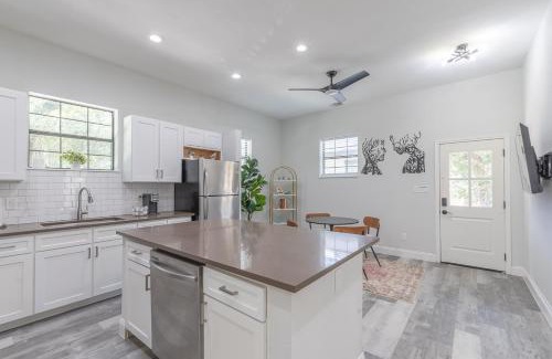 Wetmore Casa | Texas Casita Retreat Minutes From Six Flags