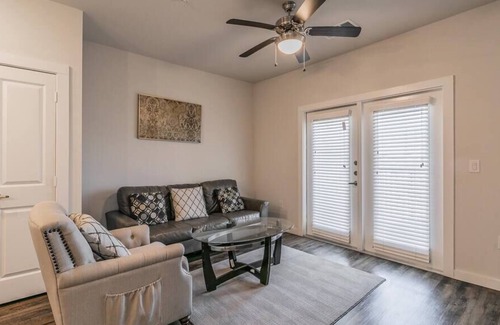 Elmo Apartamento | Texas Corporate Housing Professional Apartment