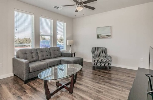 Elmo Apartamento | Texas Corporate Housing Solutions Professional Apt