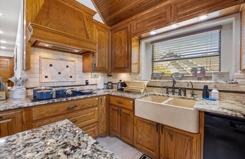 South Arlington Casa | Texas Country Oasis - Pool, Game Room & Near Stockyards & Arlington