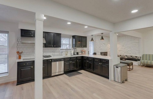 North Richland Hills Casa | Texas Designer Home with Private Hot Tub and Pool!