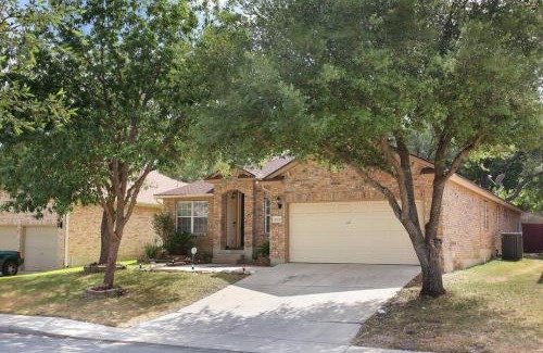 Wetmore Casa | Texas Luxury Home 2
