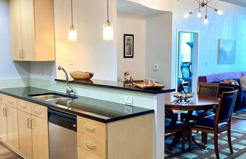MacGregor Apartamento | Moderno 2 habitaciones / 2 baños | Texas Medical Center - Centro de la ciudad | Wifi / Gimnasio / Piscina / Edificio seguro.