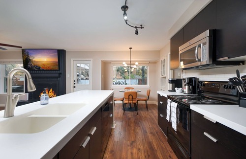 North San Antonio - SAT Casa | Texas Oasis - Pool, Games, Hot Tub & Family Fun!